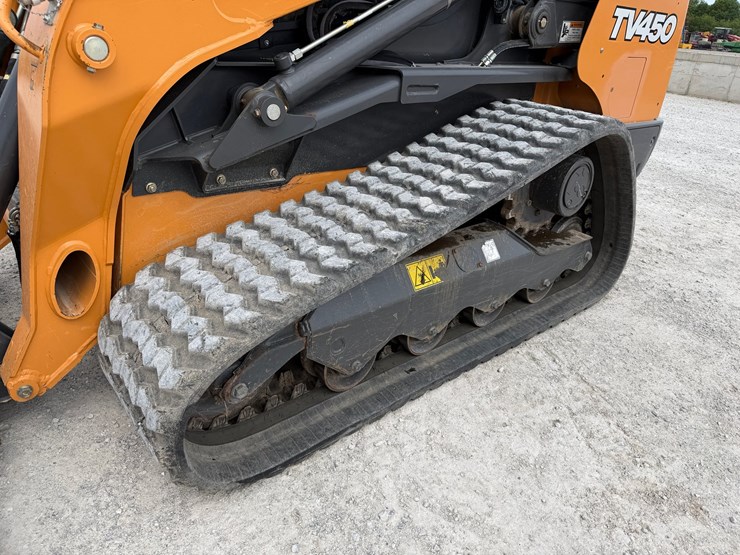 2019-case-tv450-image-14