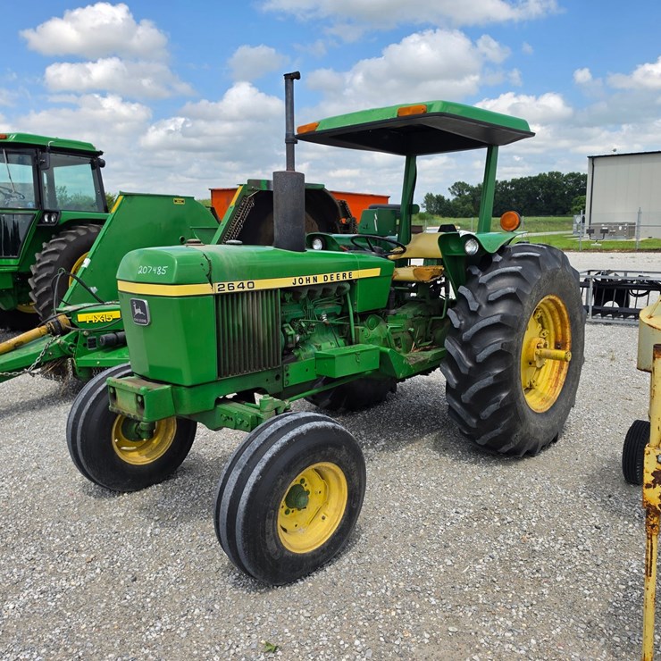 1976 JOHN DEERE 2640