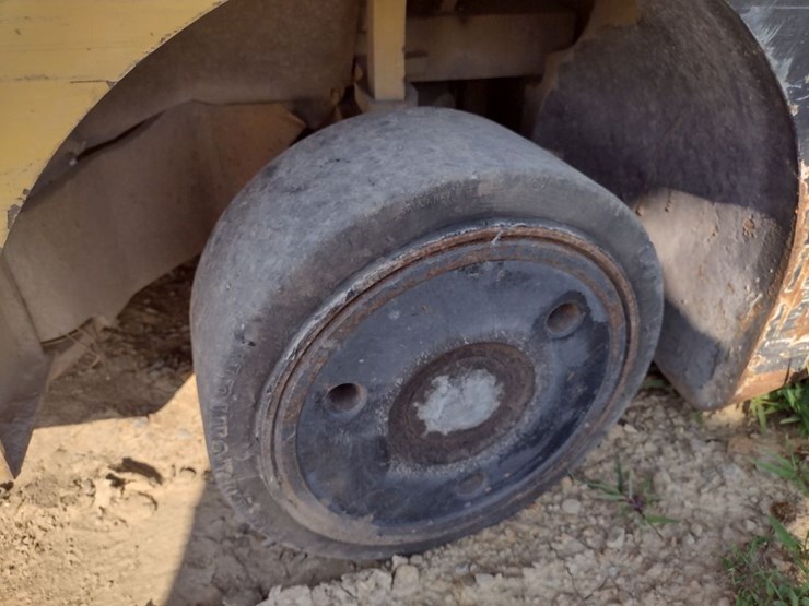 caterpillar-2c6000-image-15