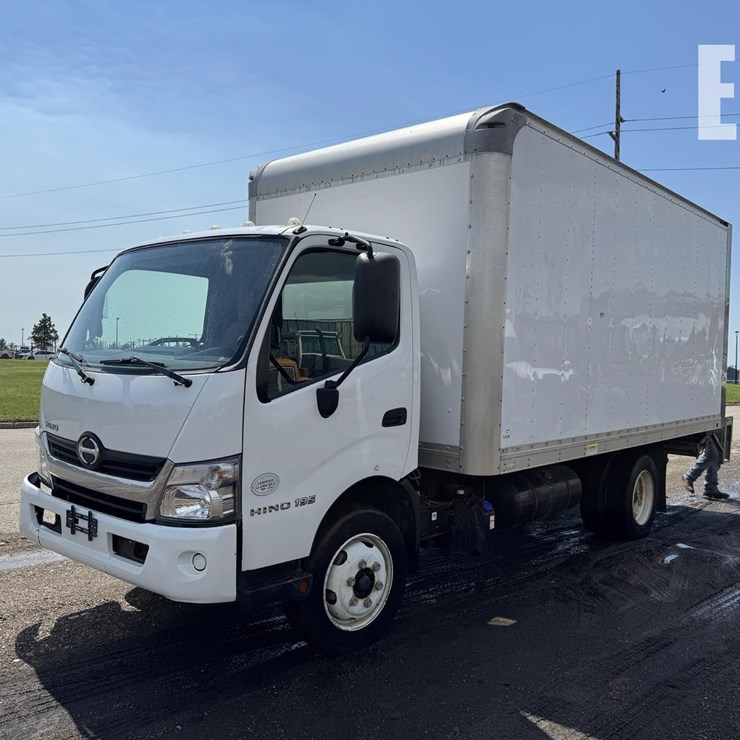 2018 HINO 195
