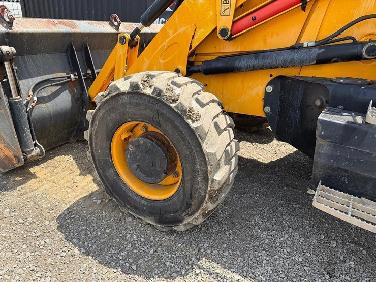 jcb-3cx14-image-20
