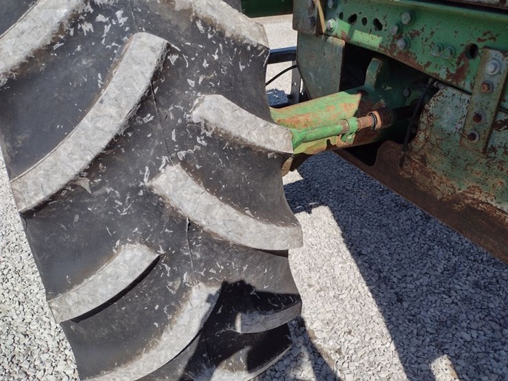 john-deere-7210-image-19