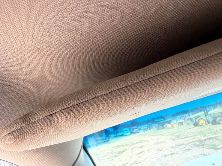 2015-dodge-2500-image-58