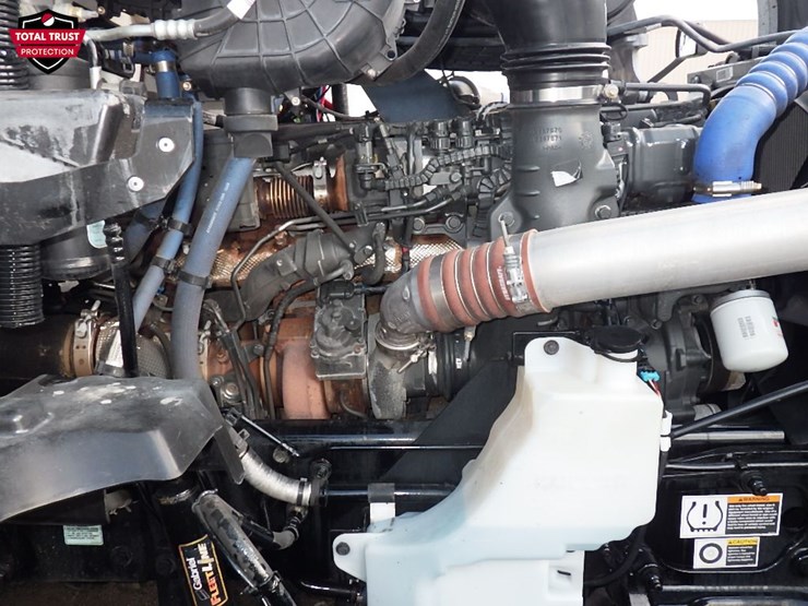 2024-kenworth-t680-image-26