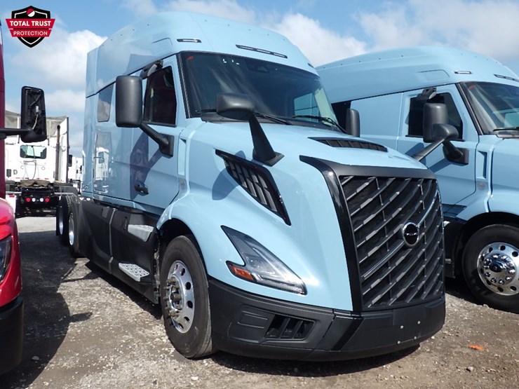 2026-volvo-vnl840-image-3