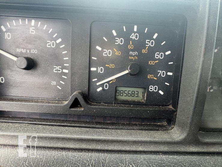 1999-volvo-n14-image-21