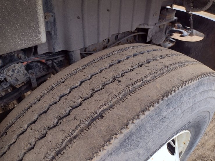 international-durastar-4400-image-24