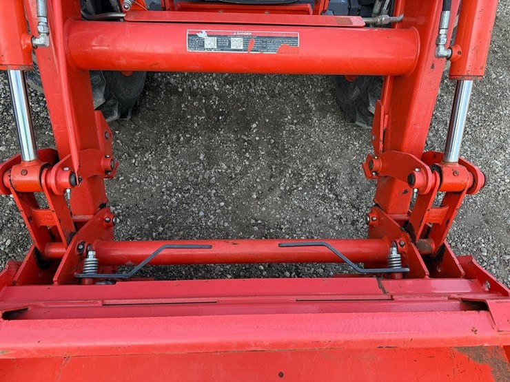 2020-kubota-m6060-image-10