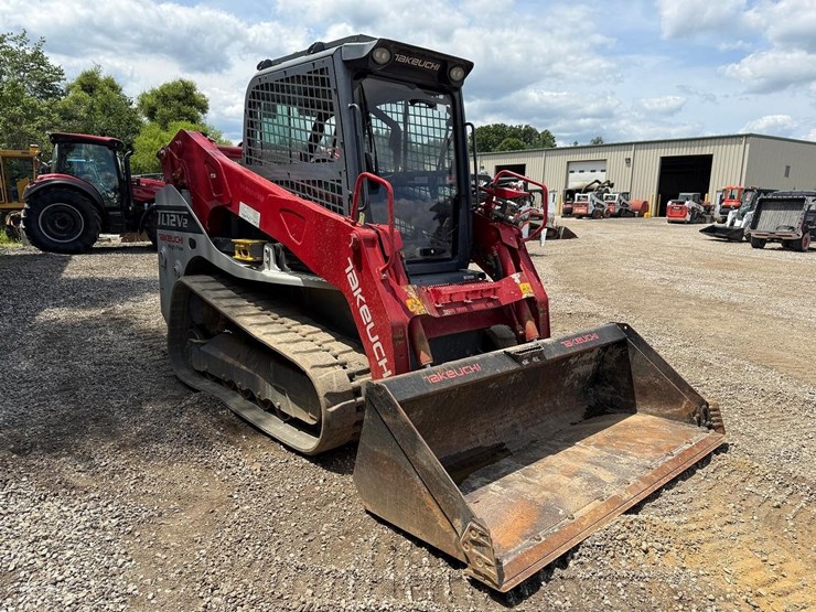 2023-takeuchi-tl12v2-image-6