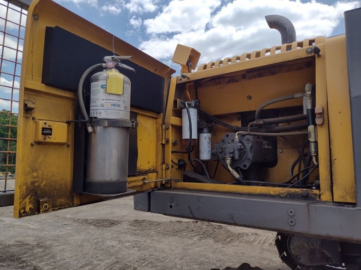 volvo-ec240cl-image-36