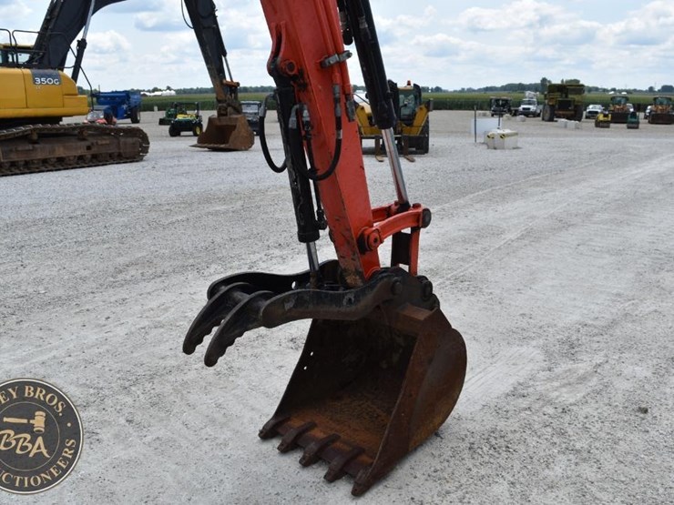 2019-kubota-kx057-4-image-30