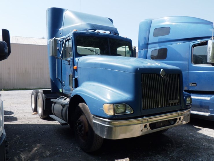 1999-international-9400i-image-3