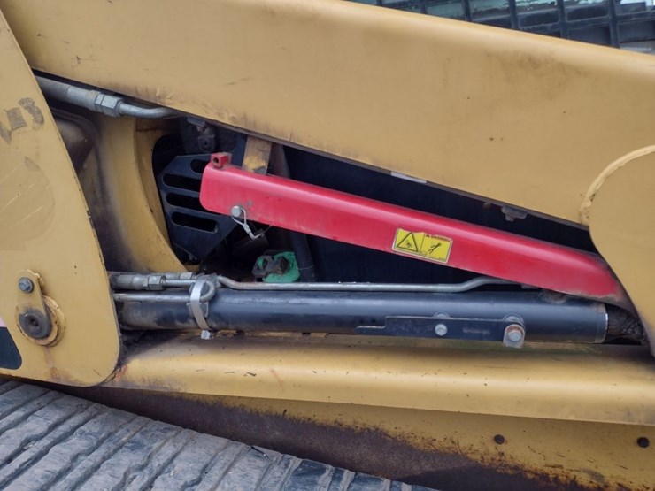 caterpillar-277b-image-28