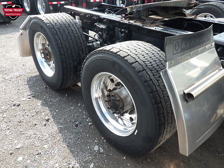 2024-kenworth-t680-image-4