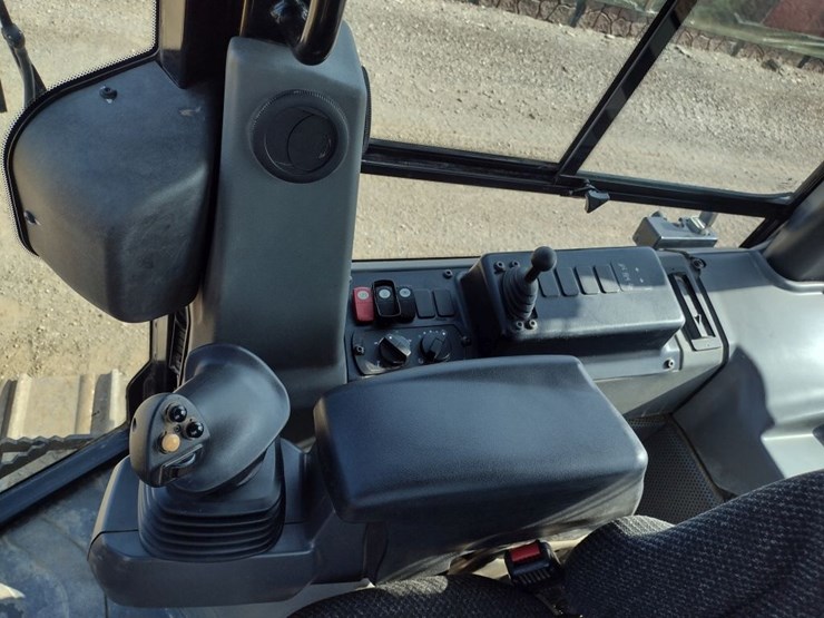 caterpillar-d6k2-xl-image-9