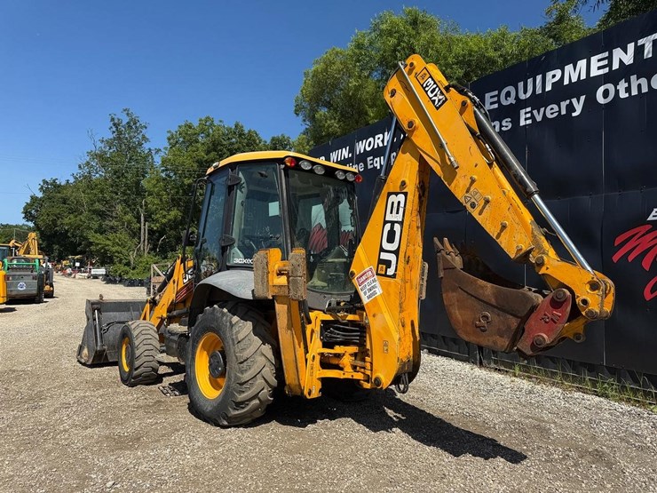 jcb-3cx14-image-2