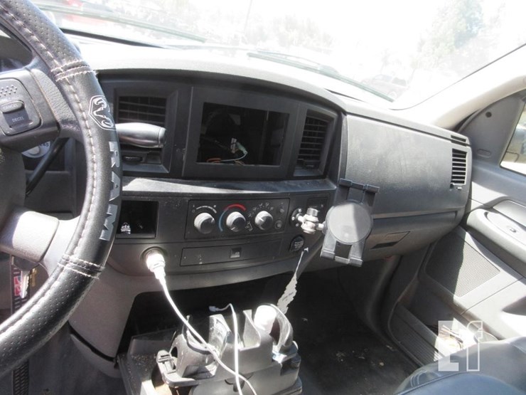 2010-dodge-ram-4500-image-9