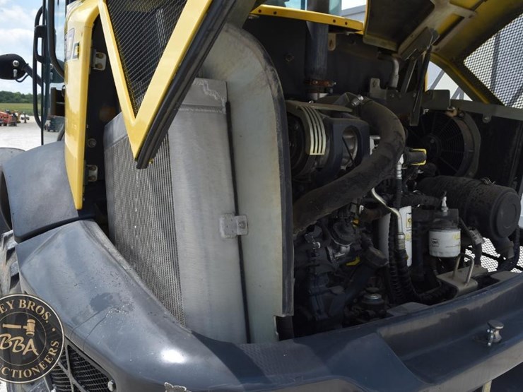 2018-new-holland-w80c-image-34