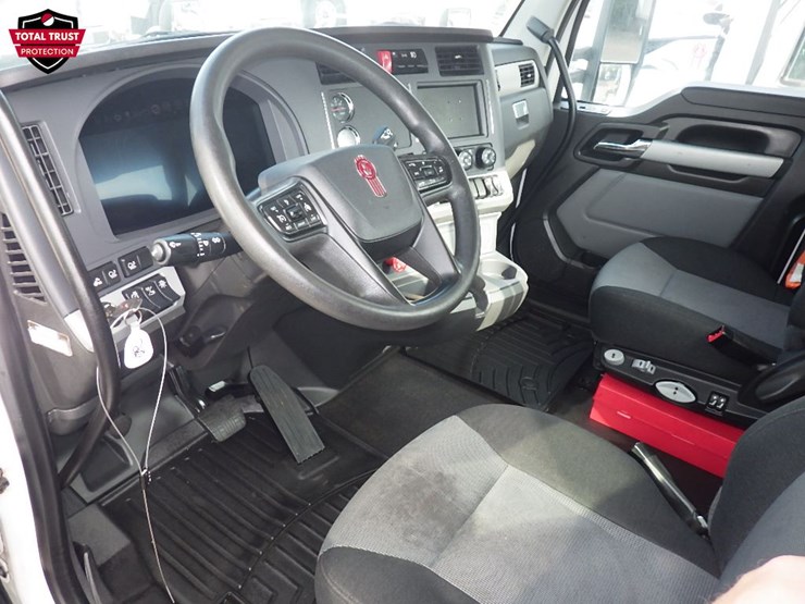 2024-kenworth-t680-image-17