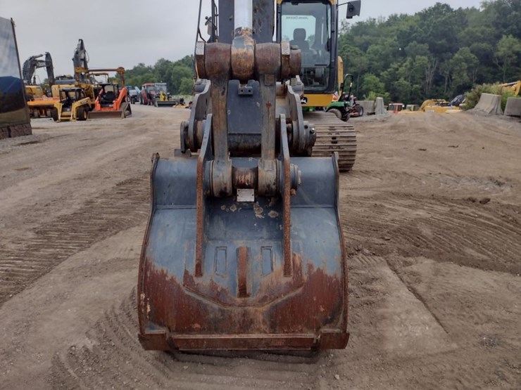 john-deere-24-image-22