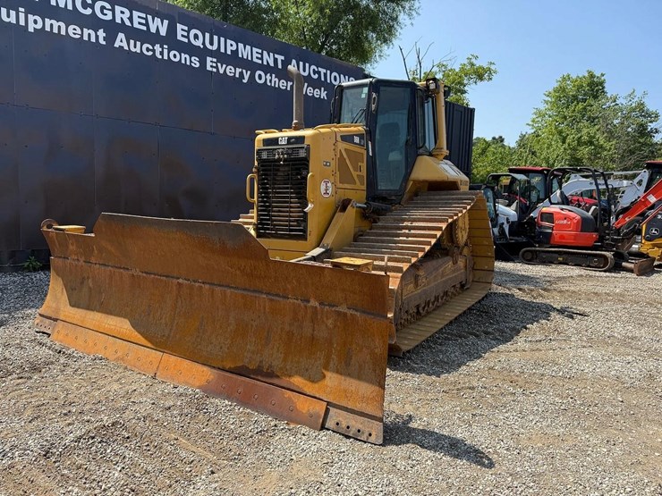 2013-caterpillar-d6n-lgp-image-8