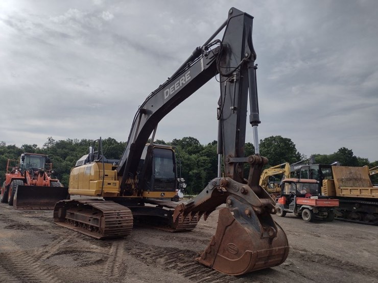 deere-210g-lc-image-45