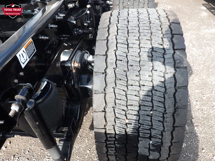 2024-kenworth-t680-image-7