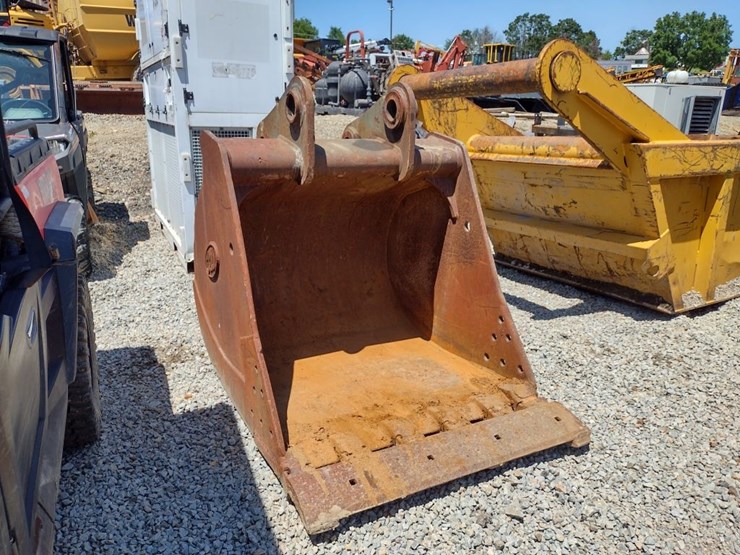 john-deere-200-image-2
