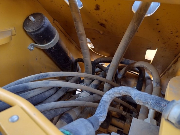 deere-724k-image-33