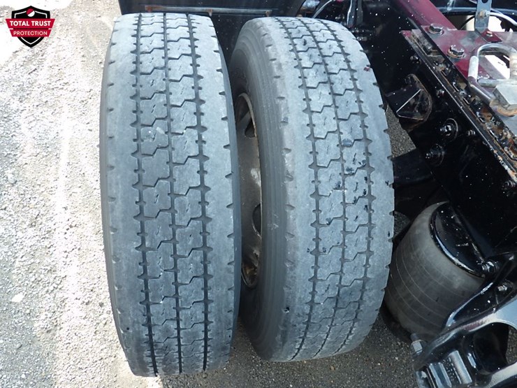 2024-kenworth-t680-image-19
