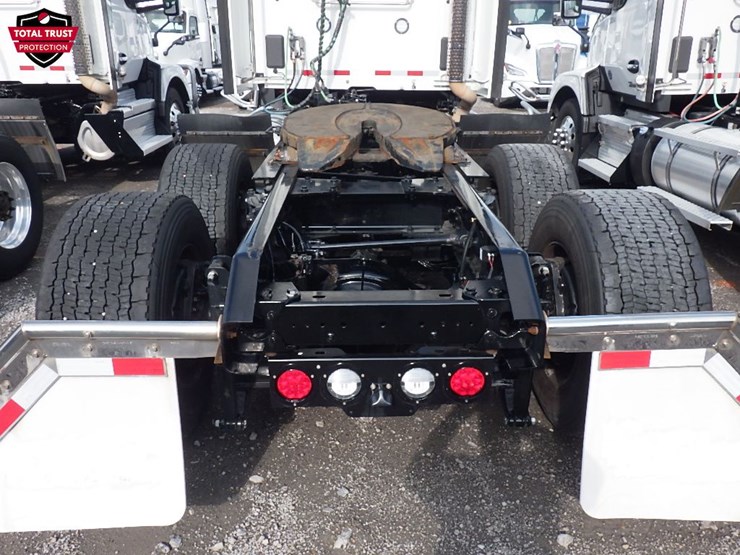 2024-kenworth-t680-image-9