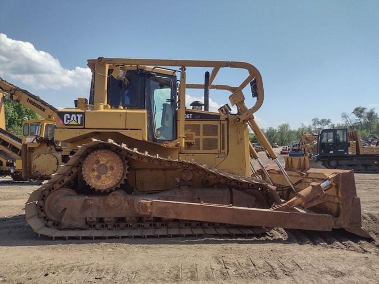 caterpillar-d6t-lgp-image-3