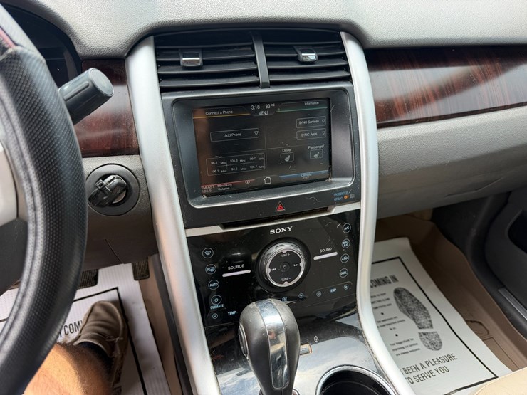 2011-ford-edge-image-11