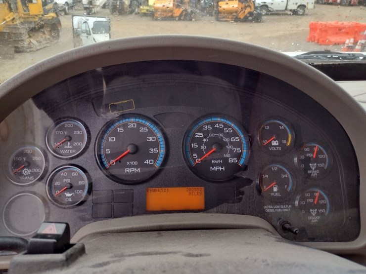 international-durastar-4400-image-9