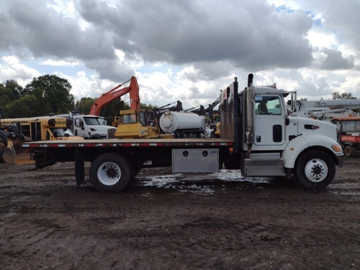 peterbilt-337-image-3