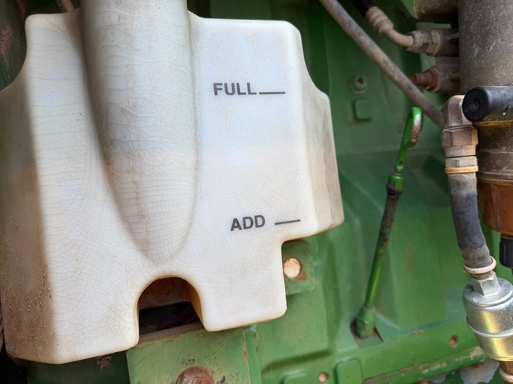 2000-john-deere-9300-image-63