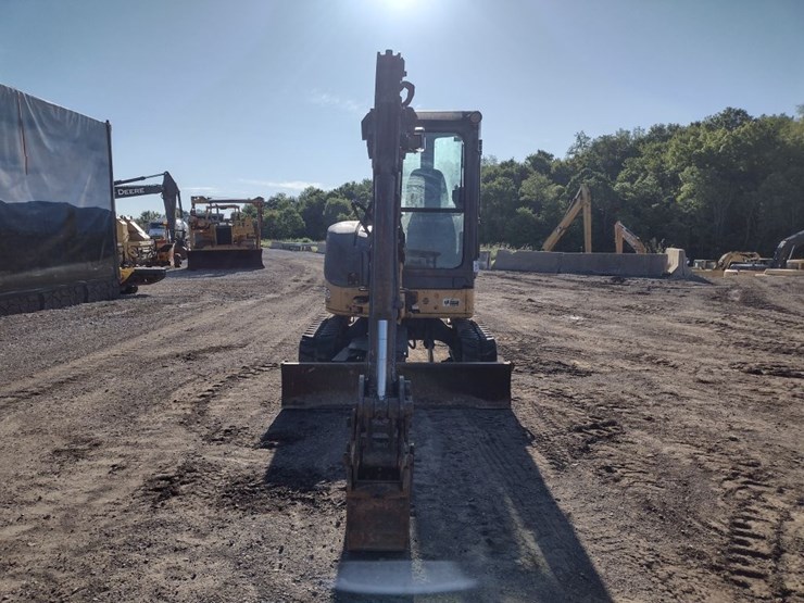deere-35d-image-2