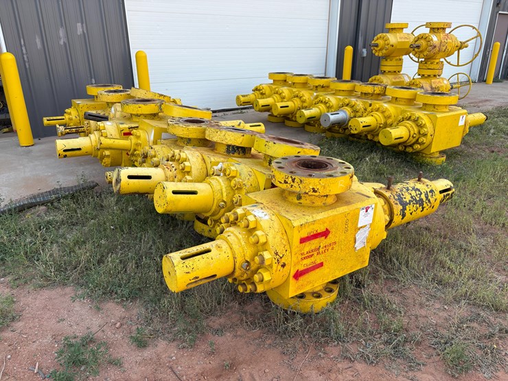 (9x$)-7-1/16”-10k-hydraulic-frac-valves-image-2