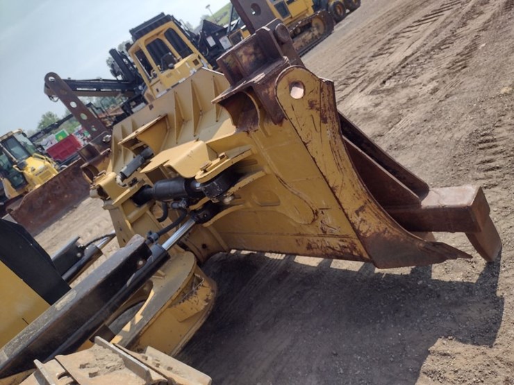 caterpillar-d6k2-xl-image-26