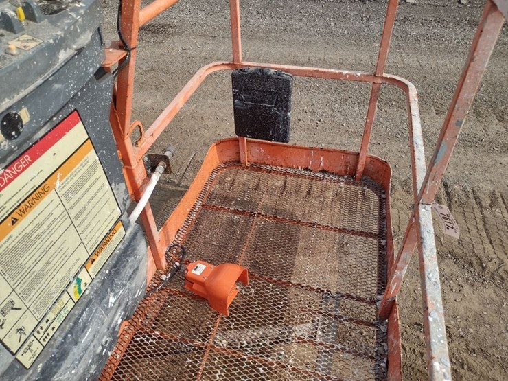 jlg-400s-image-9