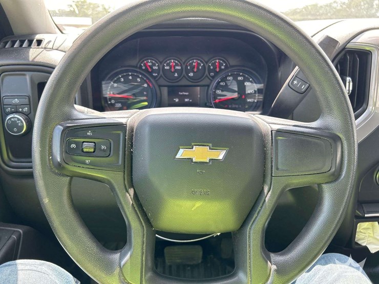 2019-chevrolet-silverado-1500-image-14