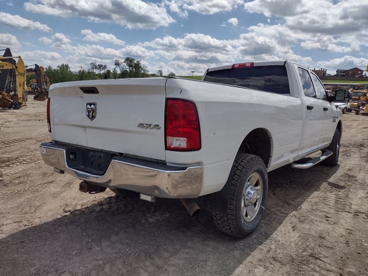 18-dodge-2500-image-29