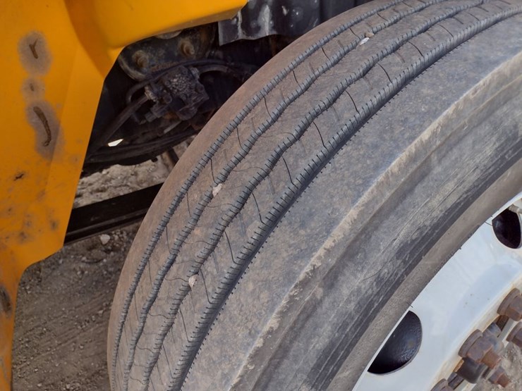 international-durastar-4300-image-24