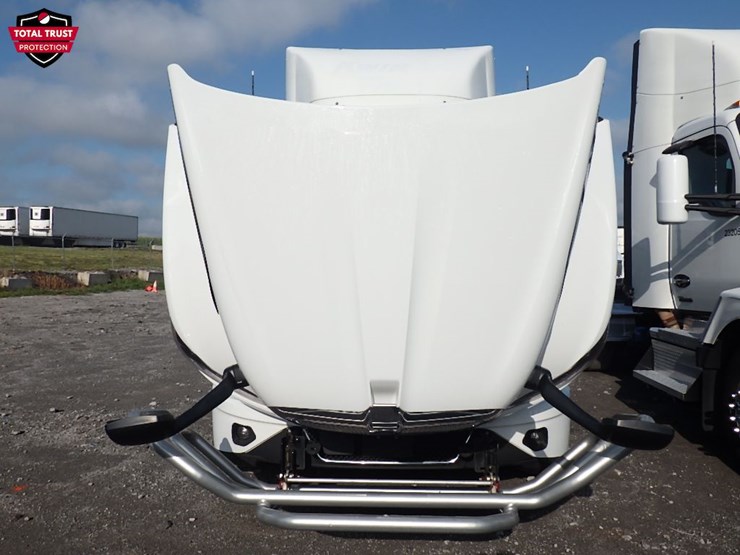 2024-kenworth-t680-image-23