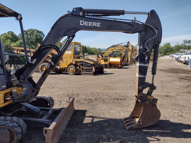 deere-35g-image-26