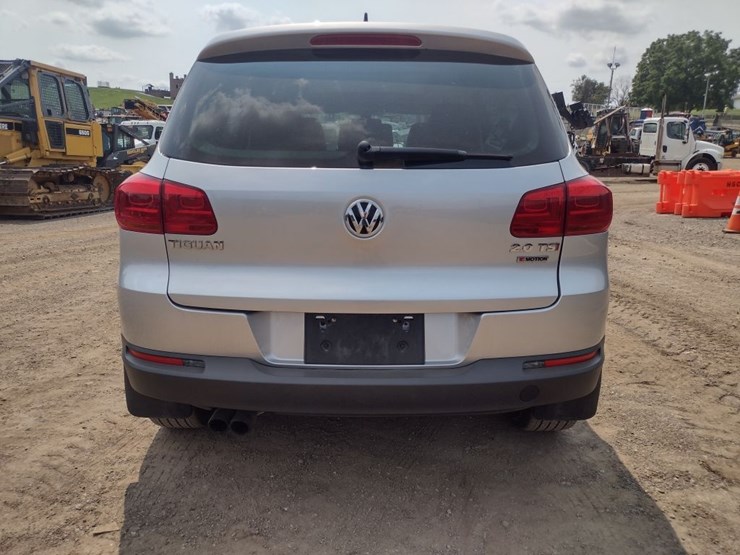 volkswagen-tiguan-image-4