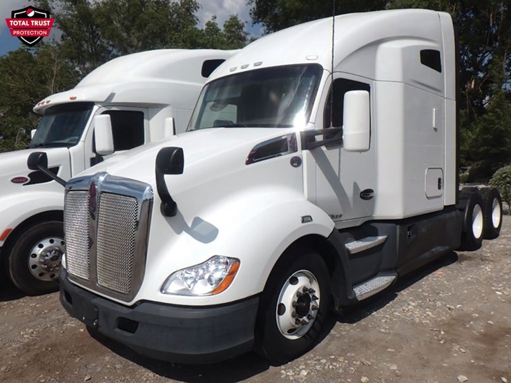 2021-kenworth-t680-image-1