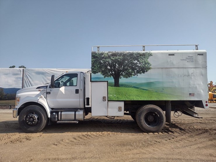 ford-f750-image-1