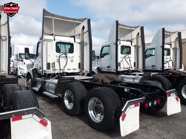 2024-kenworth-t680-image-12