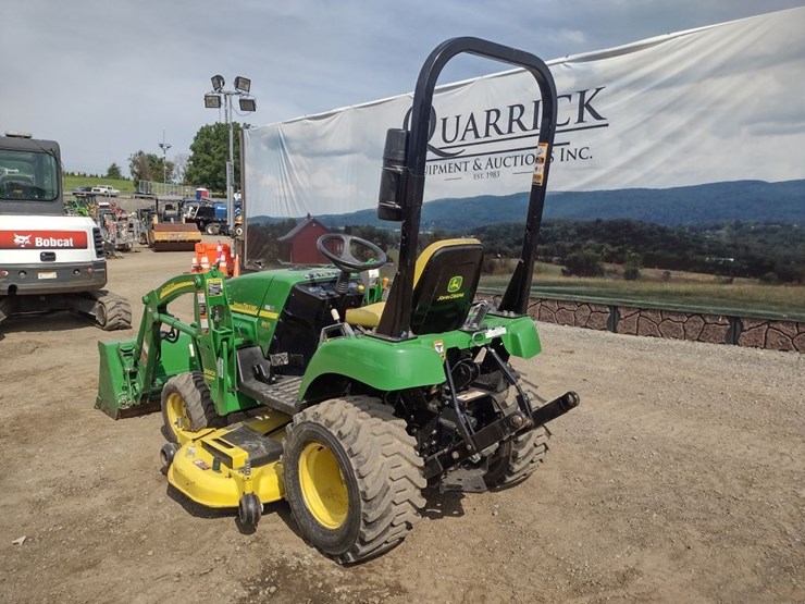 john-deere-2305-image-35